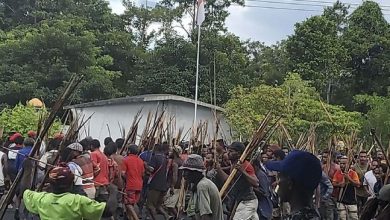 Photo of Kerusuhan di Yalimo, Ribuan Pengungsi Dievakuasi ke Wamena