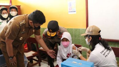 Photo of Vaksinasi Anak Dimulai, Bobby Nasution: Target 51.000 Anak Perhari, Pekan Depan SD Negeri Gelar PTM