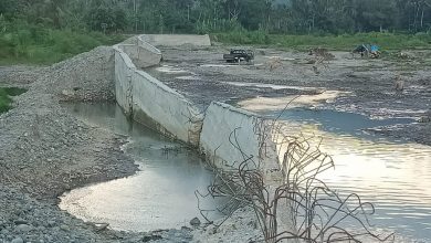 Photo of Baru Dibangun, Dek Penahan Sungai Berbiaya Rp2 Miliar Roboh