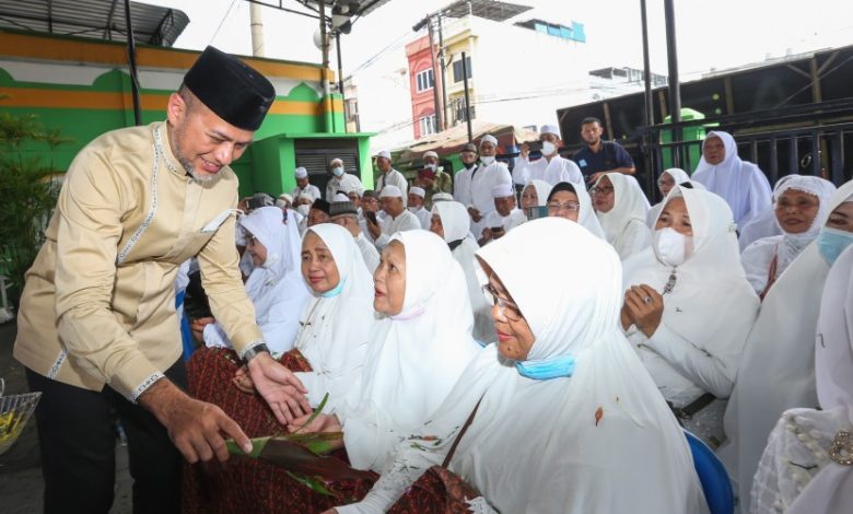 Photo of Musa Rajekshah Tepung Tawari Calhaj PD IPHI Kota Medan