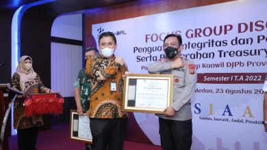Photo of Kapolda Sumut Terima Penghargaan Polda Terbaik Dalam Pengelolaan Anggaran