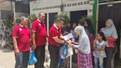 Photo of Jumat Barokah, Ketua Pewarta Berbagi Sembako dan Santunan untuk Kaum Duafa/Anak Yatim