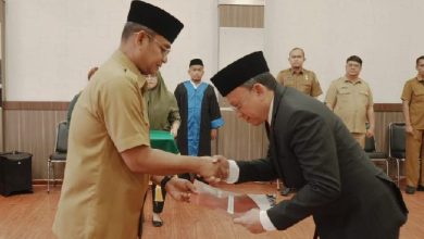 Photo of Dicopot Sebagai Kadis Pendidikan, Laksamana Putra SiregarJadi Kepala Dinas Perpustakaan dan Kearsipan