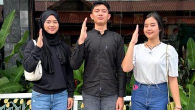 Photo of Tiga Anggota Paskibraka Nasional 2023 Sumut Riau Reuni di Hari Raya Idulfitri